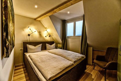 anchor-links-Hotel & Restaurant Kostbar